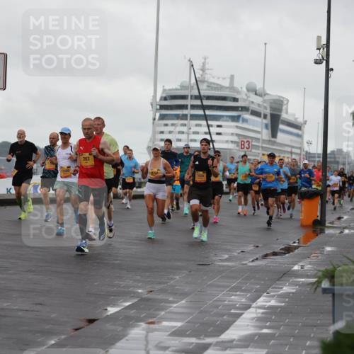 13.09.2026 - Kiel Lauf Andreas Tolksdorf http://msf.ph/oto/10400141 13.09.2026 10:57:45 Kiellinie 4, 263, 12049, 9767, 7659, 3 meine-sportfotos.de