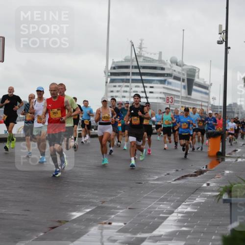 13.09.2026 - Kiel Lauf Andreas Tolksdorf http://msf.ph/oto/10400145 13.09.2026 10:57:45 Kiellinie 4, 263, 9767, 7659, 3 meine-sportfotos.de
