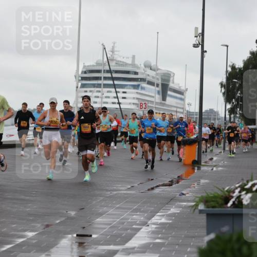 13.09.2026 - Kiel Lauf Andreas Tolksdorf http://msf.ph/oto/10400156 13.09.2026 10:57:46 Kiellinie 4, 263, 8075, 9767, 7659, 3 meine-sportfotos.de