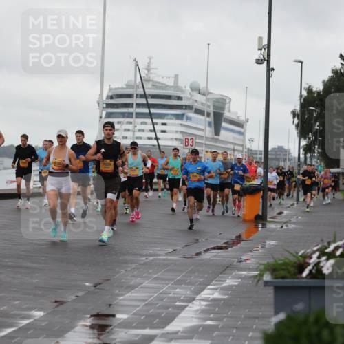 13.09.2026 - Kiel Lauf Andreas Tolksdorf http://msf.ph/oto/10400160 13.09.2026 10:57:46 Kiellinie 4, 263, 1075, 7659, 3, 100 meine-sportfotos.de