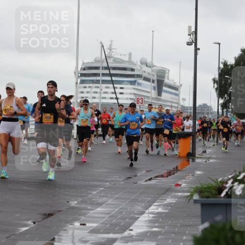 13.09.2026 - Kiel Lauf Andreas Tolksdorf http://msf.ph/oto/10400172 13.09.2026 10:57:47 Kiellinie 4, 9767, 7659, 10093, 1642, 3, 300 meine-sportfotos.de