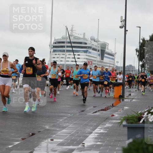 13.09.2026 - Kiel Lauf Andreas Tolksdorf http://msf.ph/oto/10400174 13.09.2026 10:57:47 Kiellinie 4, 7659, 9767, 10093, 5828, 1642, 3, 100 meine-sportfotos.de