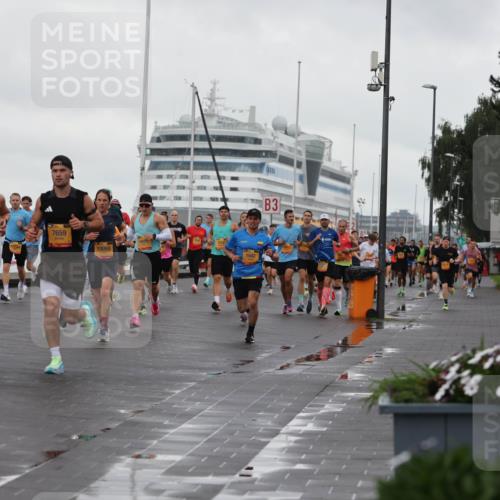 13.09.2026 - Kiel Lauf Andreas Tolksdorf http://msf.ph/oto/10400178 13.09.2026 10:57:47 Kiellinie 4, 9767, 7659, 10093, 1642, 3, 100, 3173477 meine-sportfotos.de