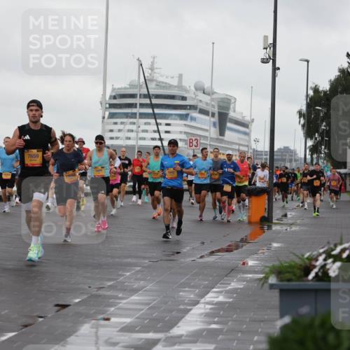 13.09.2026 - Kiel Lauf Andreas Tolksdorf http://msf.ph/oto/10400183 13.09.2026 10:57:47 Kiellinie 4, 7659, 10093, 1642, 3, 100, 3173422 meine-sportfotos.de