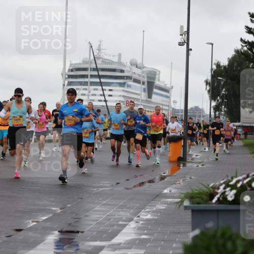13.09.2026 - Kiel Lauf Andreas Tolksdorf http://msf.ph/oto/10400211 13.09.2026 10:57:49 Kiellinie 4, 6722, 10093, 5828, 1642, 11408, 100 meine-sportfotos.de