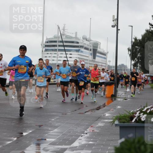 13.09.2026 - Kiel Lauf Andreas Tolksdorf http://msf.ph/oto/10400228 13.09.2026 10:57:50 Kiellinie 4, 5423, 5828, 5926, 1140, 1642, 1266, 2700 meine-sportfotos.de
