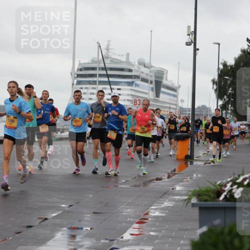 13.09.2026 - Kiel Lauf Andreas Tolksdorf http://msf.ph/oto/10400251 13.09.2026 10:57:51 Kiellinie 4, 1266, 9662, 11408, 8233, 2700, 3 meine-sportfotos.de