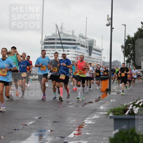13.09.2026 - Kiel Lauf Andreas Tolksdorf http://msf.ph/oto/10400253 13.09.2026 10:57:51 Kiellinie 4, 11408, 1266, 3, 9662, 2700, 3360, 8233, 100 meine-sportfotos.de
