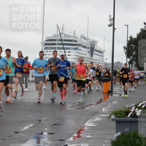 13.09.2026 - Kiel Lauf Andreas Tolksdorf http://msf.ph/oto/10400258 13.09.2026 10:57:51 Kiellinie 4, 11408, 1266, 1510, 8233, 9662, 271, 3360 meine-sportfotos.de