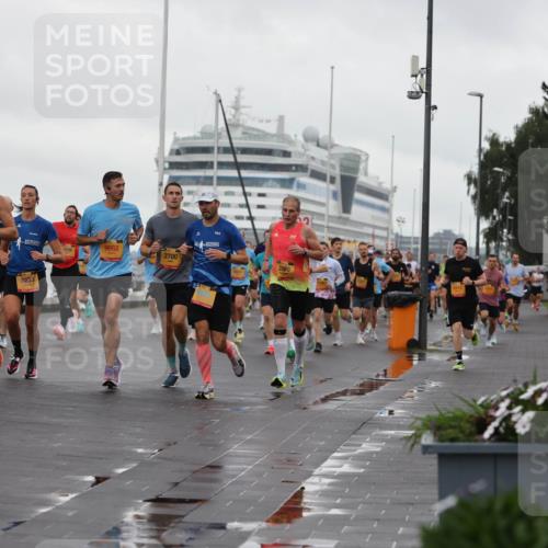 13.09.2026 - Kiel Lauf Andreas Tolksdorf http://msf.ph/oto/10400263 13.09.2026 10:57:52 Kiellinie 4, 1266, 1510, 8233, 9662, 2700, 3360 meine-sportfotos.de