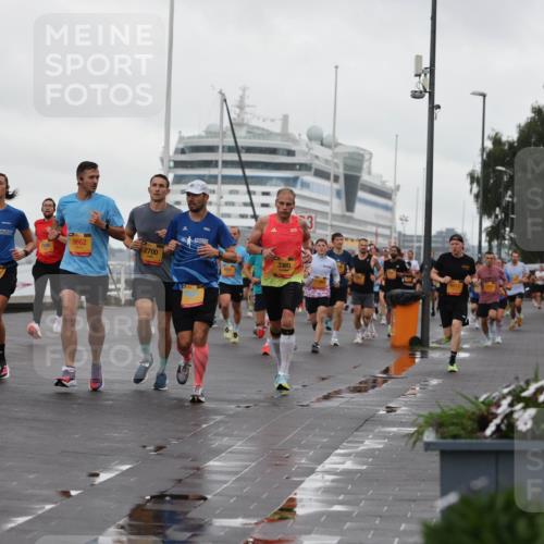 13.09.2026 - Kiel Lauf Andreas Tolksdorf http://msf.ph/oto/10400271 13.09.2026 10:57:52 Kiellinie 4, 1510, 8233, 3360, 9662, 2700 meine-sportfotos.de