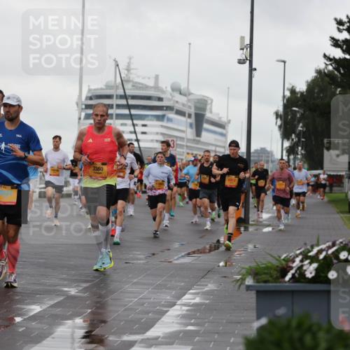 13.09.2026 - Kiel Lauf Andreas Tolksdorf http://msf.ph/oto/10400293 13.09.2026 10:57:54 Kiellinie 4, 9662, 439, 10038, 3360, 11863, 8912 meine-sportfotos.de