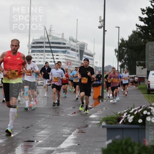 13.09.2026 - Kiel Lauf Andreas Tolksdorf http://msf.ph/oto/10400300 13.09.2026 10:57:54 Kiellinie 261, 3360, 10238, 3, 11863, 8912 meine-sportfotos.de