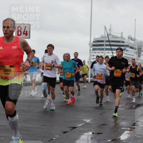13.09.2026 - Kiel Lauf Andreas Tolksdorf http://msf.ph/oto/10400316 13.09.2026 10:57:56 Kiellinie 3360, 4, 10250, 5852, 11863, 8912 meine-sportfotos.de