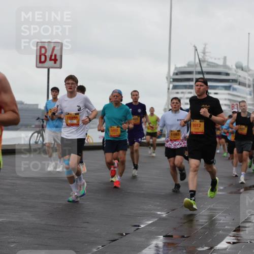 13.09.2026 - Kiel Lauf Andreas Tolksdorf http://msf.ph/oto/10400323 13.09.2026 10:57:56 Kiellinie 3360, 4, 10238, 5852, 4072, 8912, 11863, 3 meine-sportfotos.de