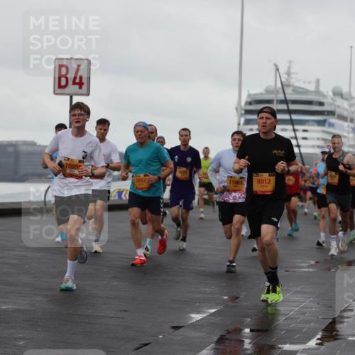 13.09.2026 - Kiel Lauf Andreas Tolksdorf http://msf.ph/oto/10400330 13.09.2026 10:57:56 Kiellinie 4, 1023, 4072, 3884, 5852, 11863, 39, 8912 meine-sportfotos.de