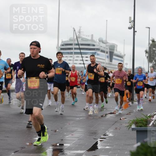 13.09.2026 - Kiel Lauf Andreas Tolksdorf http://msf.ph/oto/10400333 13.09.2026 10:57:57 Kiellinie 4, 10038, 5852, 7514, 39, 8912, 11136, 5587, 12604, 11787 meine-sportfotos.de