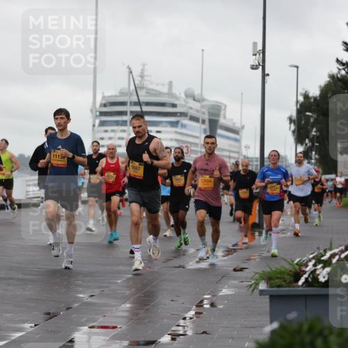 13.09.2026 - Kiel Lauf Andreas Tolksdorf http://msf.ph/oto/10400352 13.09.2026 10:57:58 Kiellinie 4, 11863, 11138, 8230, 5587, 7643, 12604 meine-sportfotos.de