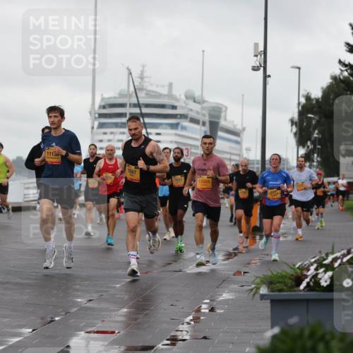 13.09.2026 - Kiel Lauf Andreas Tolksdorf http://msf.ph/oto/10400353 13.09.2026 10:57:58 Kiellinie 4, 11863, 11130, 5587, 7643, 12604, 11787 meine-sportfotos.de