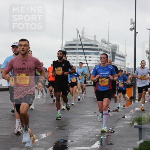 13.09.2026 - Kiel Lauf Andreas Tolksdorf http://msf.ph/oto/10400384 13.09.2026 10:58:00 Kiellinie 4, 1, 39, 12604, 17, 7643, 4311, 5681, 1637 meine-sportfotos.de