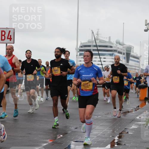 13.09.2026 - Kiel Lauf Andreas Tolksdorf http://msf.ph/oto/10400399 13.09.2026 10:58:01 Kiellinie 12604, 4, 7643, 1637, 1118, 11787, 5681 meine-sportfotos.de