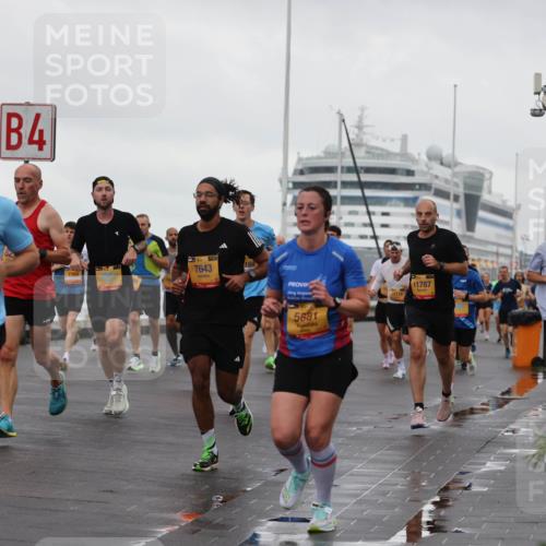 13.09.2026 - Kiel Lauf Andreas Tolksdorf http://msf.ph/oto/10400400 13.09.2026 10:58:01 Kiellinie 12604, 56, 4, 7643, 164, 5681, 36, 11787, 1637 meine-sportfotos.de