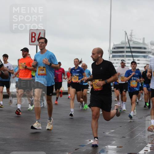13.09.2026 - Kiel Lauf Andreas Tolksdorf http://msf.ph/oto/10400418 13.09.2026 10:58:03 Kiellinie 7643, 1164, 4311, 11, 39, 1111, 1163 meine-sportfotos.de
