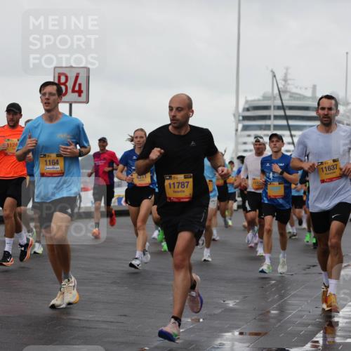 13.09.2026 - Kiel Lauf Andreas Tolksdorf http://msf.ph/oto/10400424 13.09.2026 10:58:03 Kiellinie 7369, 124, 84, 39, 1164, 4311, 11787, 39, 111, 2694, 38, 11637, 2458 meine-sportfotos.de