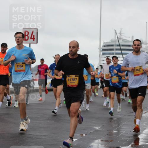 13.09.2026 - Kiel Lauf Andreas Tolksdorf http://msf.ph/oto/10400425 13.09.2026 10:58:03 Kiellinie 7369, 39, 1164, 4, 1, 39, 11787, 39, 11637, 2458 meine-sportfotos.de