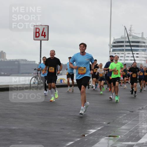 13.09.2026 - Kiel Lauf Andreas Tolksdorf http://msf.ph/oto/10400475 13.09.2026 10:58:15 Kiellinie 1941, 4, 5845, 1182, 3 meine-sportfotos.de