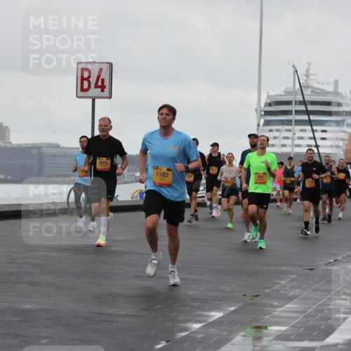 13.09.2026 - Kiel Lauf Andreas Tolksdorf http://msf.ph/oto/10400481 13.09.2026 10:58:15 Kiellinie 4, 5845, 1182, 993 meine-sportfotos.de