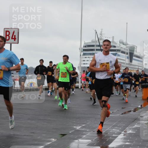 13.09.2026 - Kiel Lauf Andreas Tolksdorf http://msf.ph/oto/10400489 13.09.2026 10:58:16 Kiellinie 4, 1182, 993 meine-sportfotos.de
