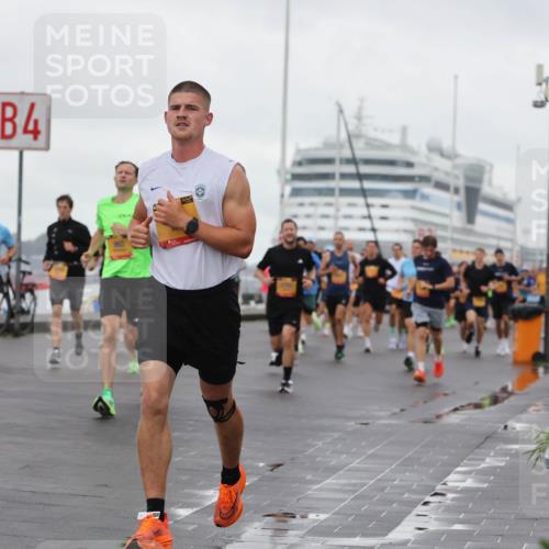 13.09.2026 - Kiel Lauf Andreas Tolksdorf http://msf.ph/oto/10400494 13.09.2026 10:58:17 Kiellinie 4 meine-sportfotos.de