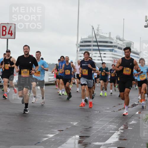 13.09.2026 - Kiel Lauf Andreas Tolksdorf http://msf.ph/oto/10400523 13.09.2026 10:58:19 Kiellinie 4, 5117, 2392, 0728, 9451, 3, 333, 7462, 12486, 9071 meine-sportfotos.de