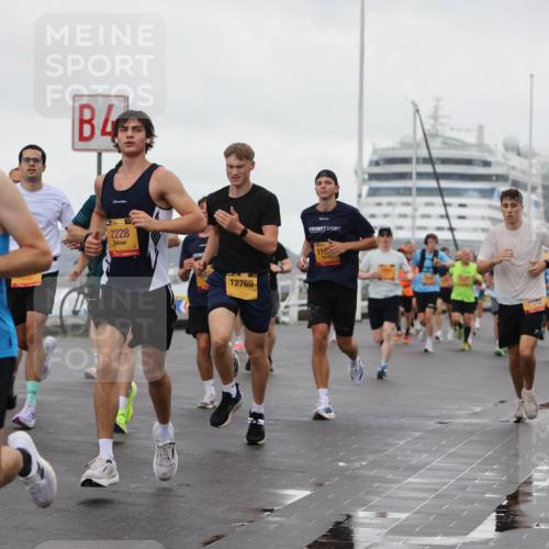 13.09.2026 - Kiel Lauf Andreas Tolksdorf http://msf.ph/oto/10400619 13.09.2026 10:58:24 Kiellinie 14, 39, 9071, 39, 2228, 12769, 115, 7003 meine-sportfotos.de