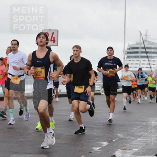 13.09.2026 - Kiel Lauf Andreas Tolksdorf http://msf.ph/oto/10400625 13.09.2026 10:58:25 Kiellinie 5771, 9368, 2931, 38, 2228, 4, 34, 12769, 150 meine-sportfotos.de