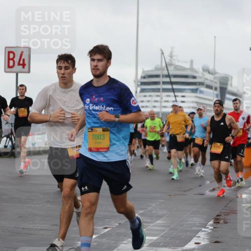 13.09.2026 - Kiel Lauf Andreas Tolksdorf http://msf.ph/oto/10400663 13.09.2026 10:58:27 Kiellinie 4, 125, 8882, 014, 38, 7003, 1745 meine-sportfotos.de