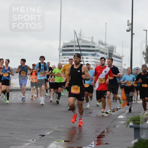 13.09.2026 - Kiel Lauf Andreas Tolksdorf http://msf.ph/oto/10400675 13.09.2026 10:58:28 Kiellinie 2993, 4, 8308, 1745, 2, 7004, 5266 meine-sportfotos.de