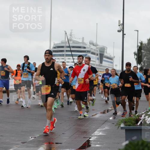 13.09.2026 - Kiel Lauf Andreas Tolksdorf http://msf.ph/oto/10400684 13.09.2026 10:58:28 Kiellinie 4, 3230, 4590, 8308, 1745, 7004, 7048 meine-sportfotos.de