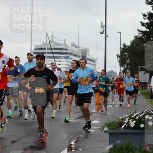 13.09.2026 - Kiel Lauf Andreas Tolksdorf http://msf.ph/oto/10400720 13.09.2026 10:58:30 Kiellinie 2817, 38, 7004, 9419, 70, 2523 meine-sportfotos.de
