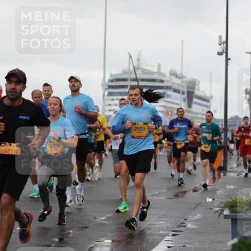 13.09.2026 - Kiel Lauf Andreas Tolksdorf http://msf.ph/oto/10400733 13.09.2026 10:58:31 Kiellinie 4, 4, 38, 7004, 9419, 35, 5266, 38, 2523, 3 meine-sportfotos.de