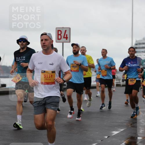 13.09.2026 - Kiel Lauf Andreas Tolksdorf http://msf.ph/oto/10400795 13.09.2026 10:58:33 Kiellinie 11030, 2026, 7759, 4, 38, 5111, 4, 9600, 1077, 8454, 3650, 83 meine-sportfotos.de