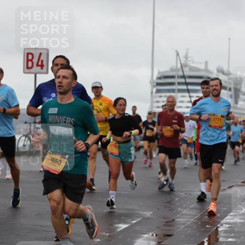 13.09.2026 - Kiel Lauf Andreas Tolksdorf http://msf.ph/oto/10400823 13.09.2026 10:58:35 Kiellinie 1082, 1077, 4, 3650, 4792, 12235, 3771, 1813 meine-sportfotos.de