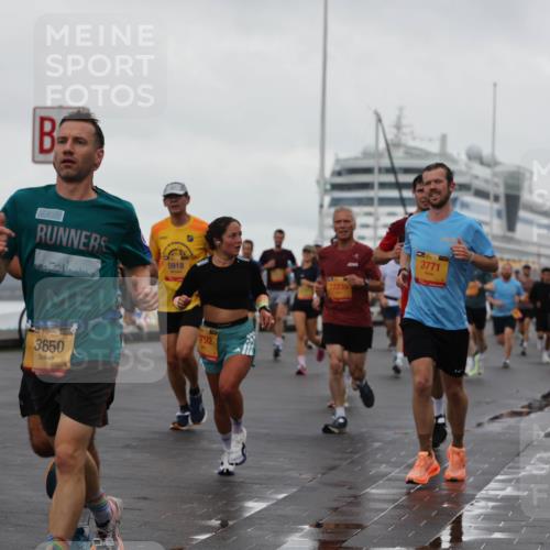 13.09.2026 - Kiel Lauf Andreas Tolksdorf http://msf.ph/oto/10400829 13.09.2026 10:58:35 Kiellinie 38, 1082, 3650, 5918, 0000, 792, 12235, 3771, 4813 meine-sportfotos.de
