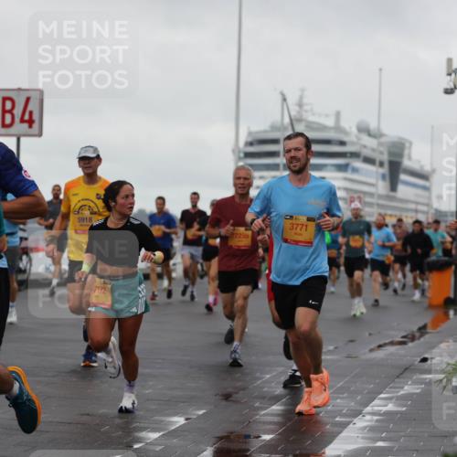13.09.2026 - Kiel Lauf Andreas Tolksdorf http://msf.ph/oto/10400837 13.09.2026 10:58:35 Kiellinie 4, 5918, 12235, 3771, 2650, 792 meine-sportfotos.de