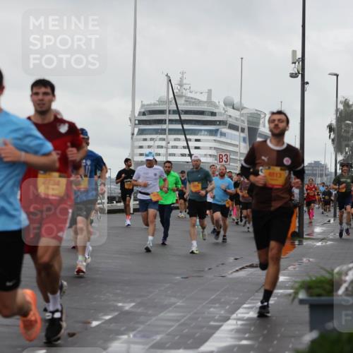 13.09.2026 - Kiel Lauf Andreas Tolksdorf http://msf.ph/oto/10400851 13.09.2026 10:58:37 Kiellinie 3771, 2734, 3, 4813, 100 meine-sportfotos.de