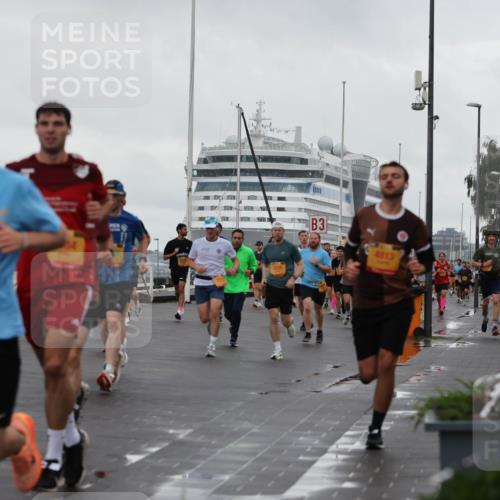 13.09.2026 - Kiel Lauf Andreas Tolksdorf http://msf.ph/oto/10400853 13.09.2026 10:58:37 Kiellinie 3771, 3, 4813, 100 meine-sportfotos.de