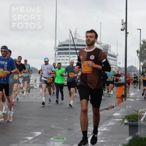 13.09.2026 - Kiel Lauf Andreas Tolksdorf http://msf.ph/oto/10400865 13.09.2026 10:58:38 Kiellinie 4, 8791, 5, 1465, 2629, 4817, 100 meine-sportfotos.de