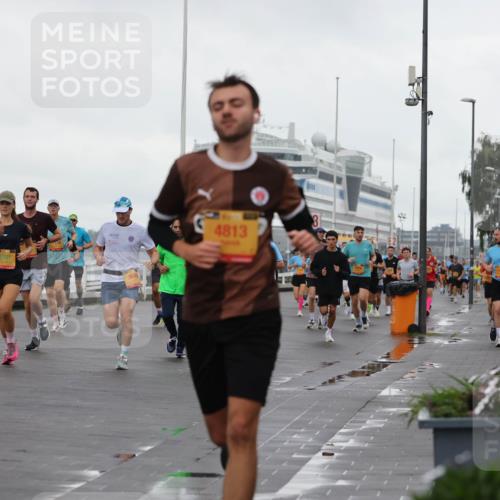 13.09.2026 - Kiel Lauf Andreas Tolksdorf http://msf.ph/oto/10400878 13.09.2026 10:58:38 Kiellinie 4, 131, 1465, 5301, 4813, 3, 100 meine-sportfotos.de