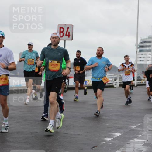 13.09.2026 - Kiel Lauf Andreas Tolksdorf http://msf.ph/oto/10400908 13.09.2026 10:58:41 Kiellinie 1, 39, 3648, 11334, 39, 2629, 4, 1145, 7570 meine-sportfotos.de